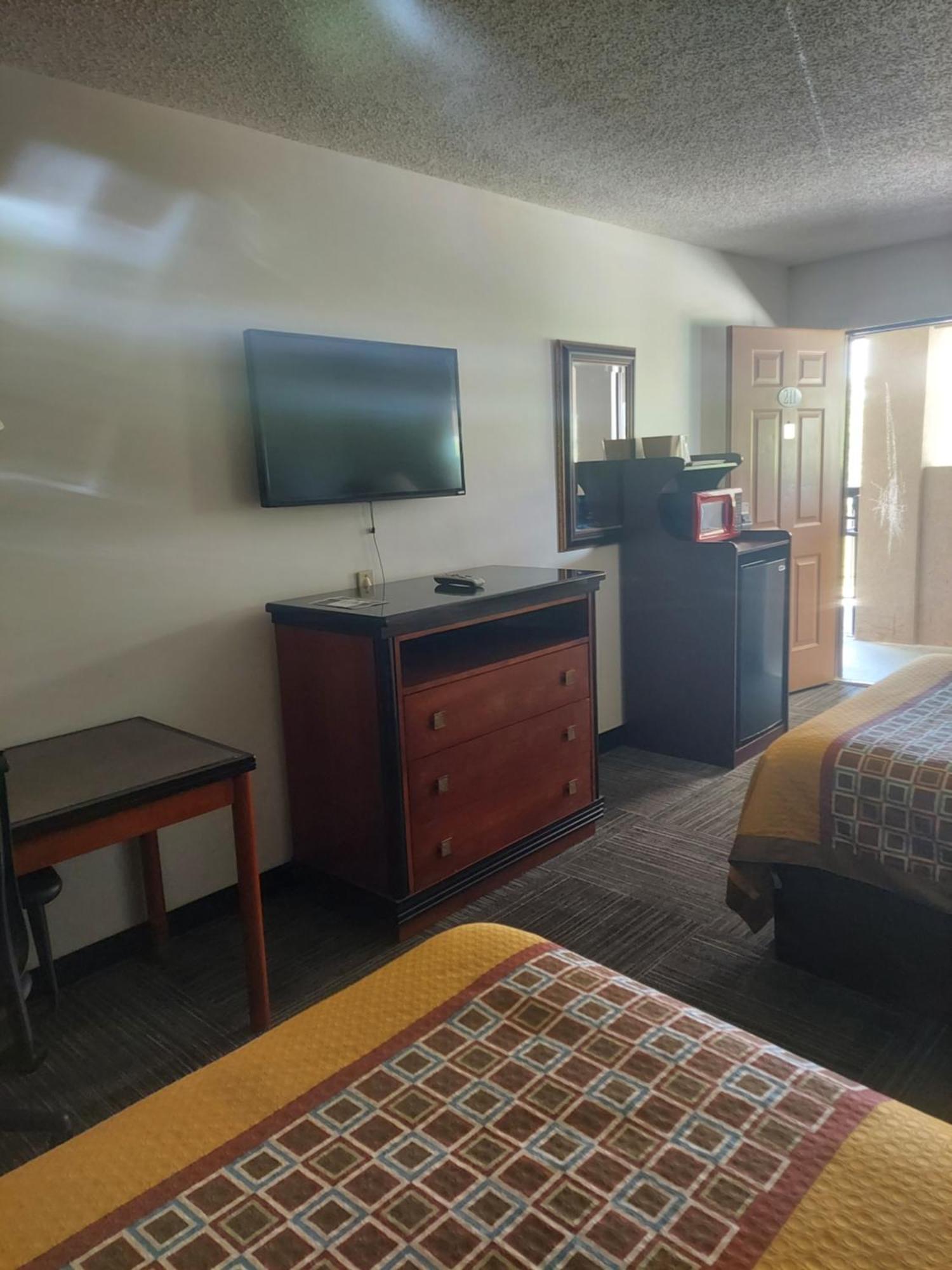 Shelaine Inn Jeffersonville Экстерьер фото