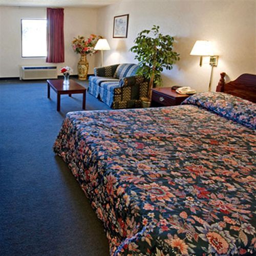Shelaine Inn Jeffersonville Экстерьер фото