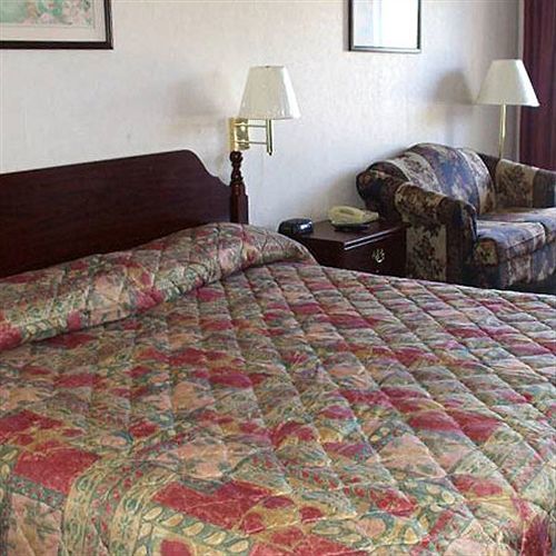 Shelaine Inn Jeffersonville Экстерьер фото